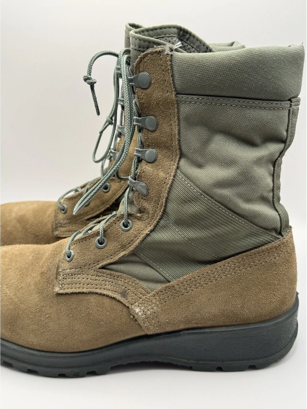Belleville Military Safety Toe Combat Boots Sz 10.5R Coyote Vibram EH ASTM F2413